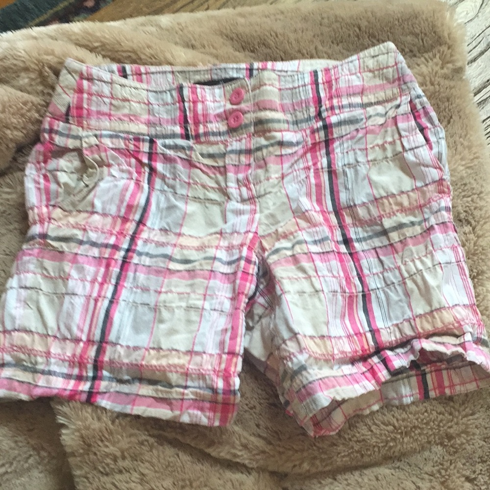 Pink/beige seersucker shorts